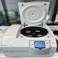 Sigma 4-16KS Refrigerated Centrifuge image 2